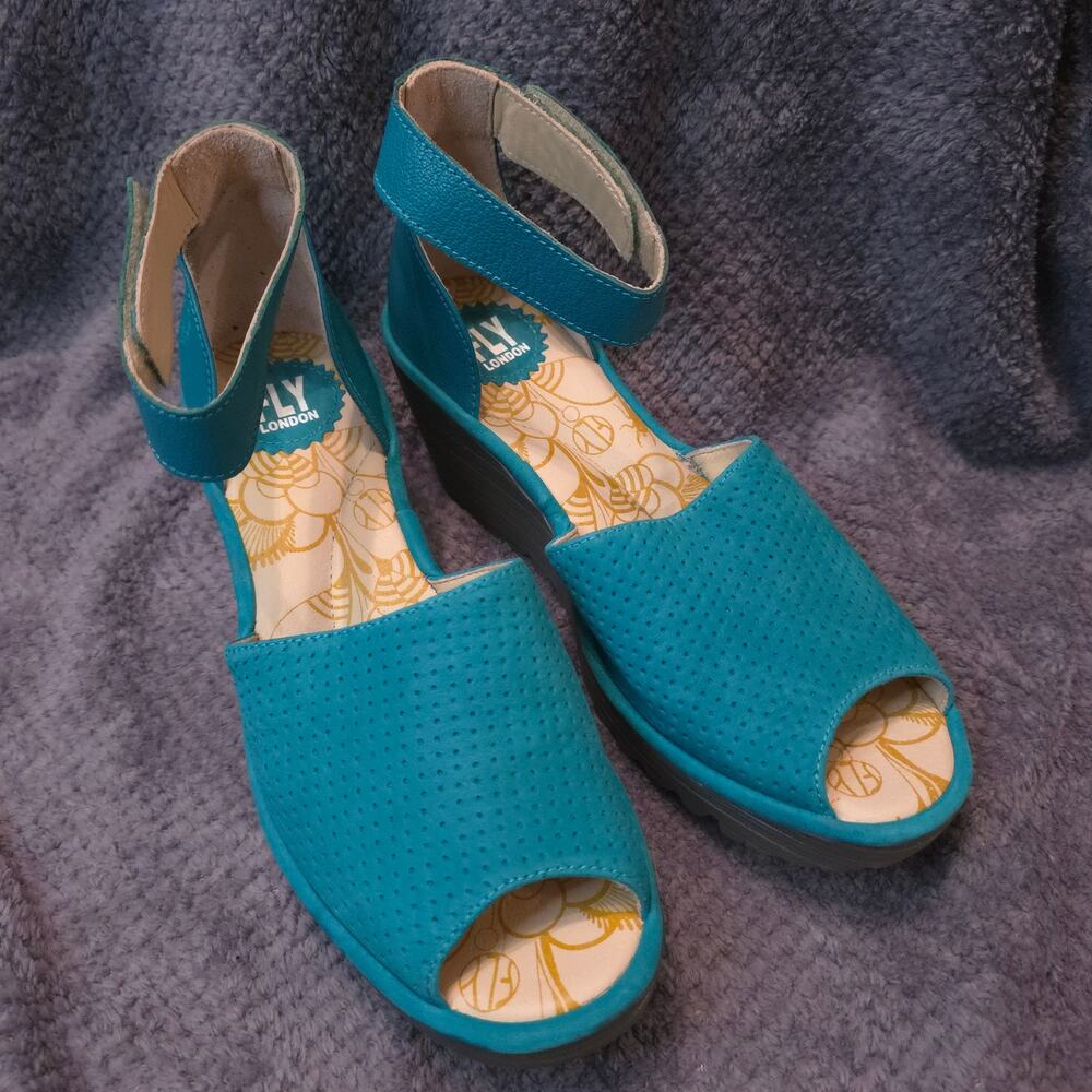Fly London Yake Women Sandals EU 40 Wedge Platform Strappy EUC Teal comfort